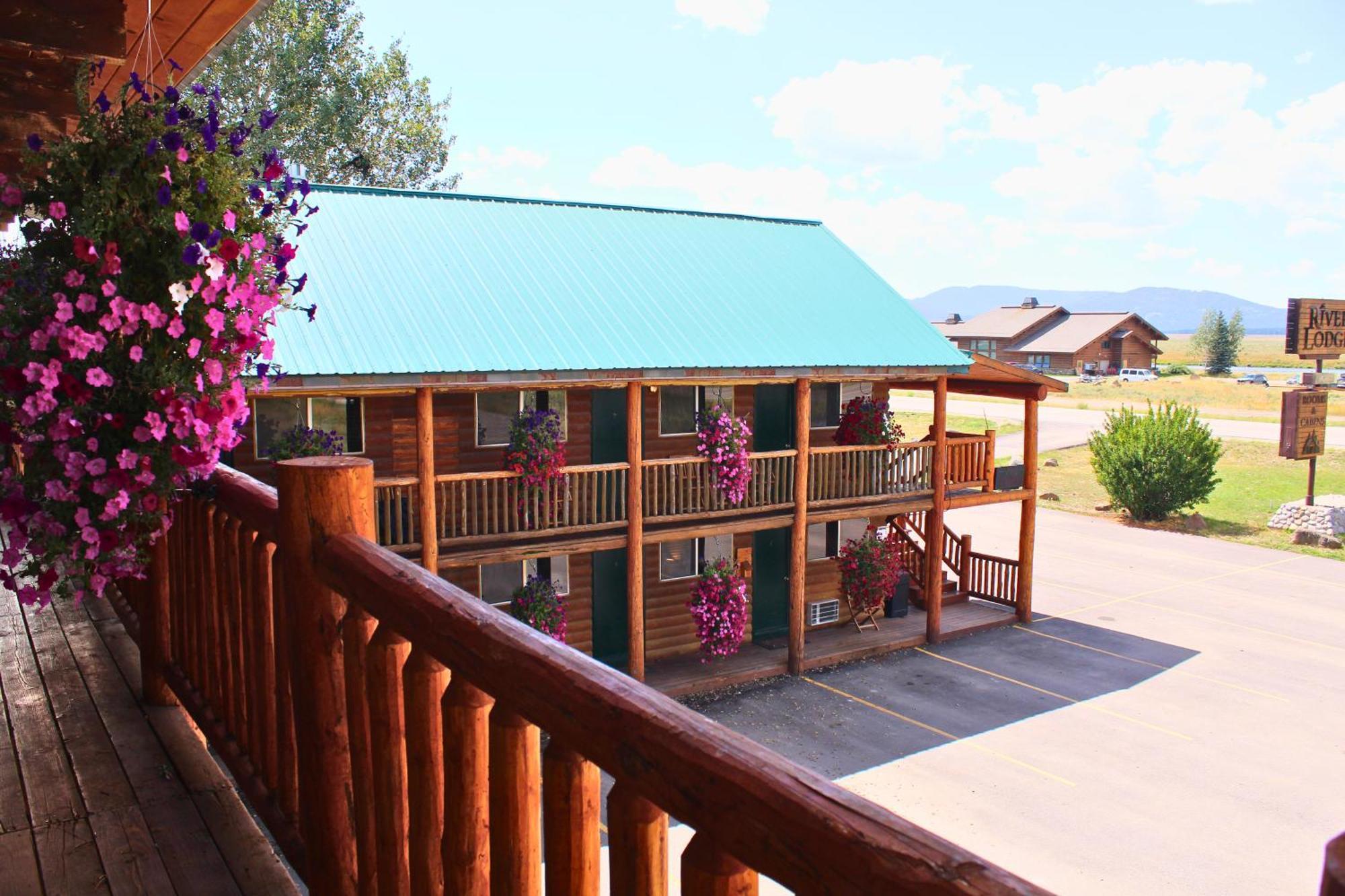 River Lodge Island Park Exterior photo