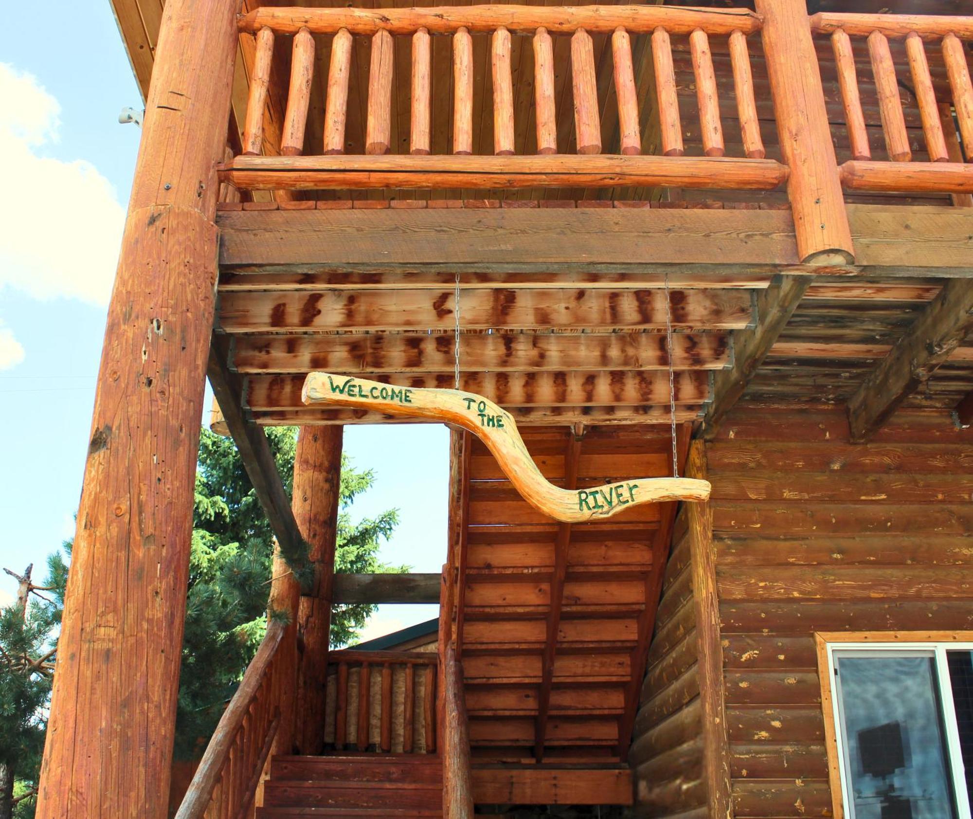 River Lodge Island Park Exterior photo